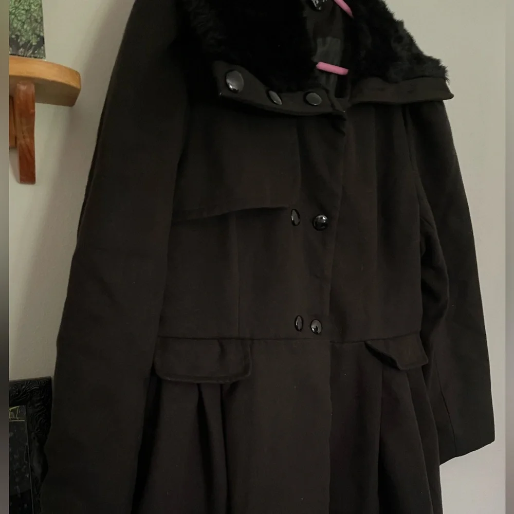 zeagoo Women's Black Pea Coat with Faux Fur Collar